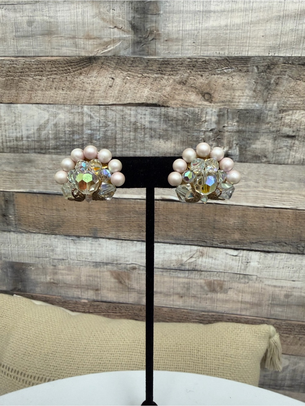 Glass bead and faux pearl cluster clip on earrings OS